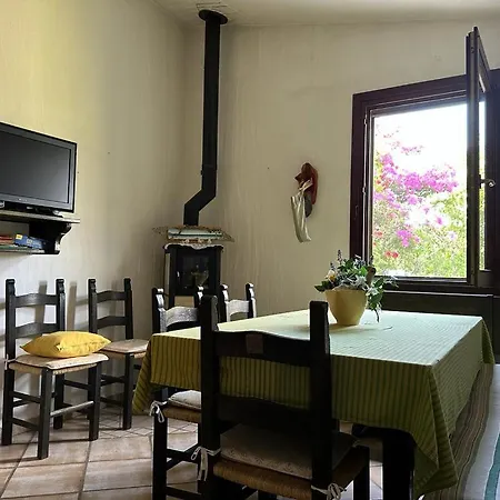 In Oasi Verde A S.teresa 펜션 La Murta
